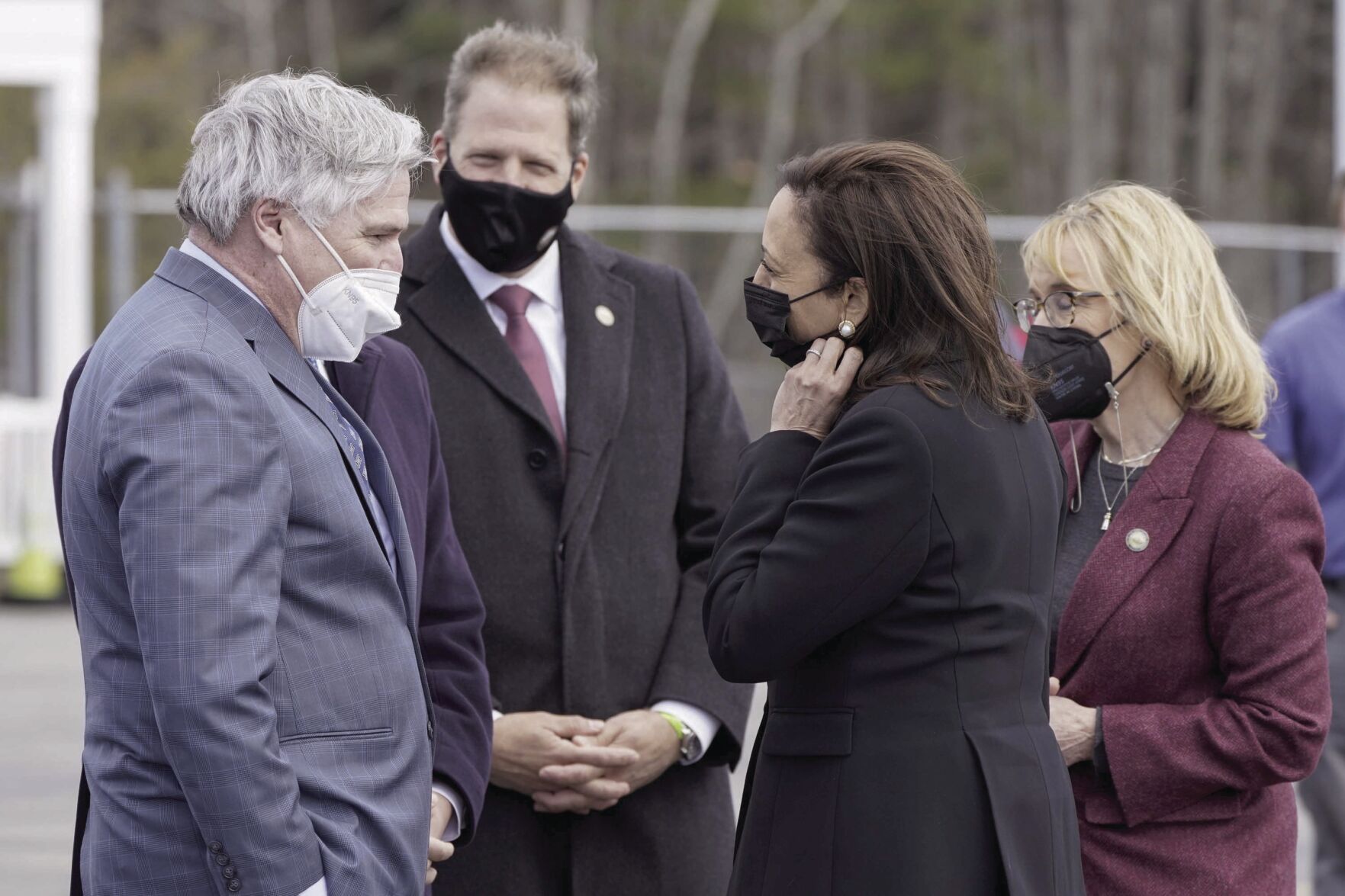 Harris pushes need for broadband access